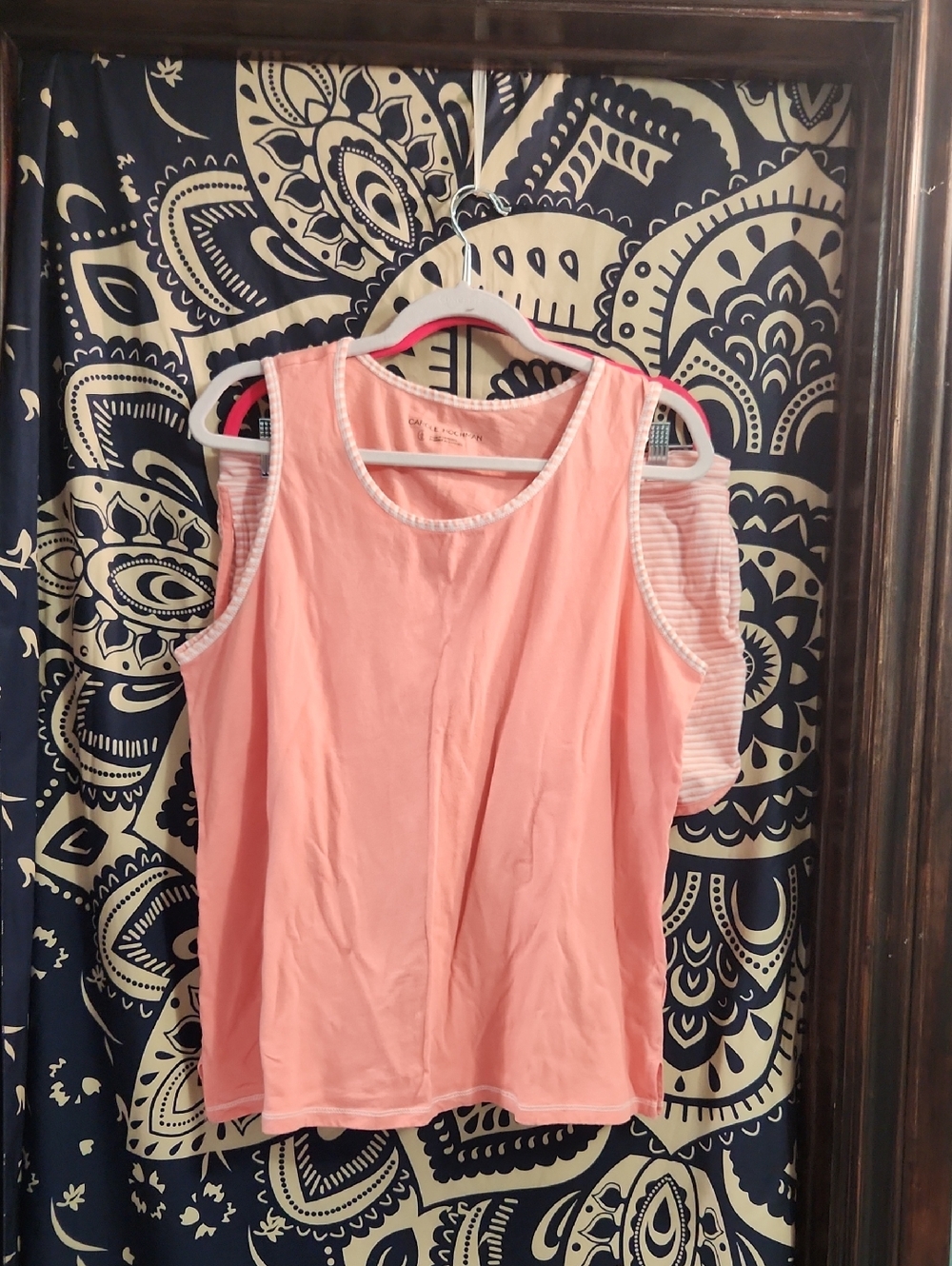 Women’s Sleeveless Coral Pyjama Set with Tank Top and Shorts